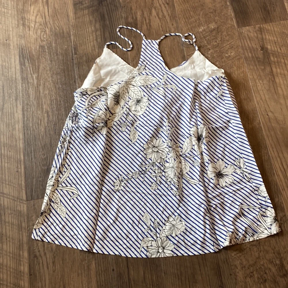 Racerback floral diagonal stripe top - Picture 3 of 3